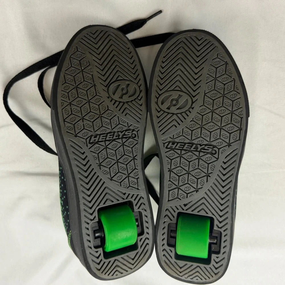 Heelys Minecraft Pro 20 Kids Size 3 Green Black Creeper Skate Shoes 10542